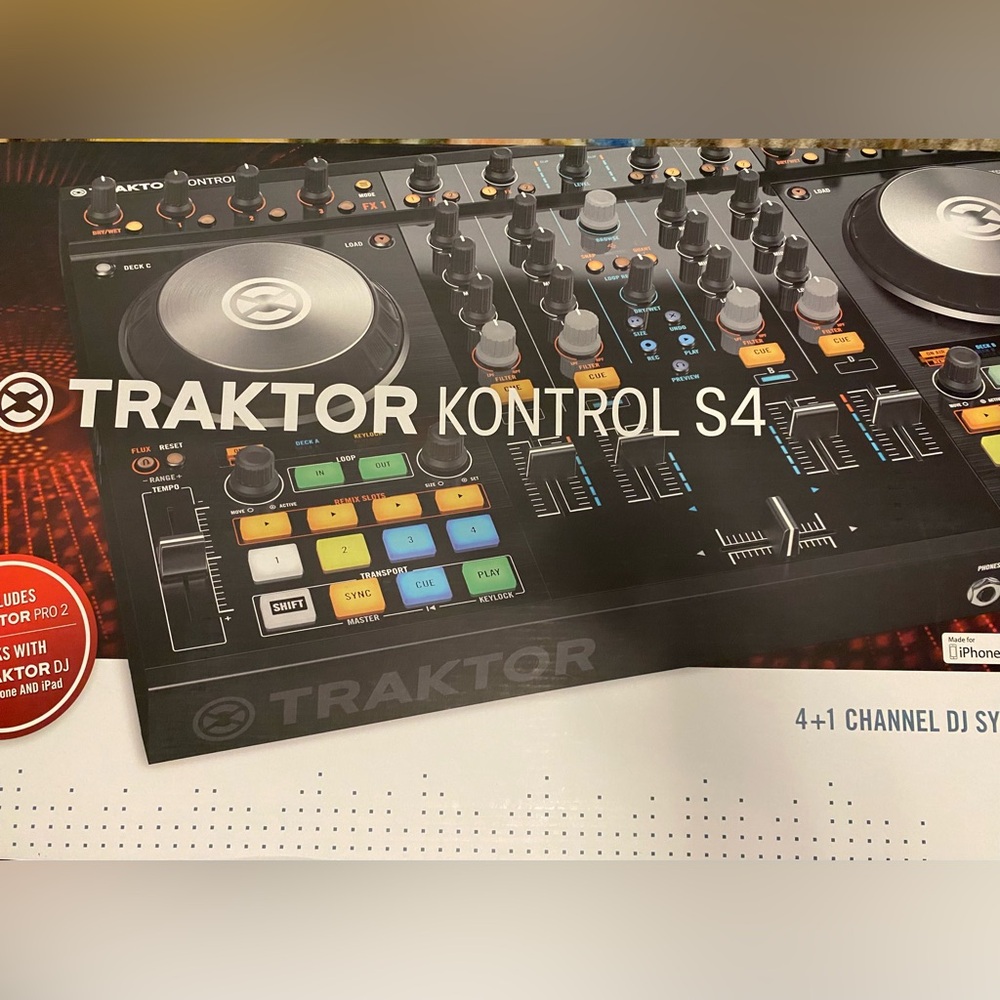BRAND NEW DJ TRAKTOR KONTROL S4 NI 4+1 System